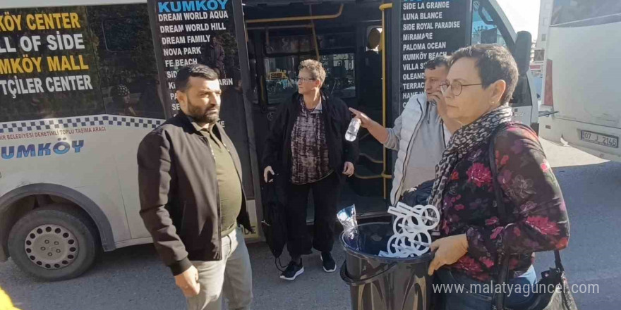 Kaza yapan minibüs sürücüsüne Alman yolcudan KDV’li ’kova’ cezası