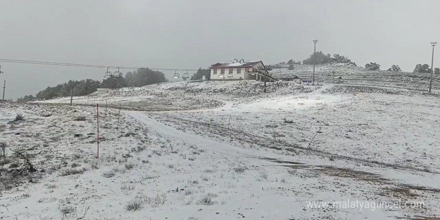 Keltepe Kayak Merkezi beyaz örtüyle kaplandı