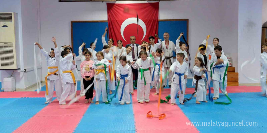 Kemer Belediye karate takımı kuşak atladı