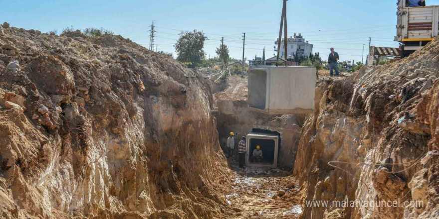 Kepez Belediyesi’nden sel tehdidine karşı altyapı hamlesi