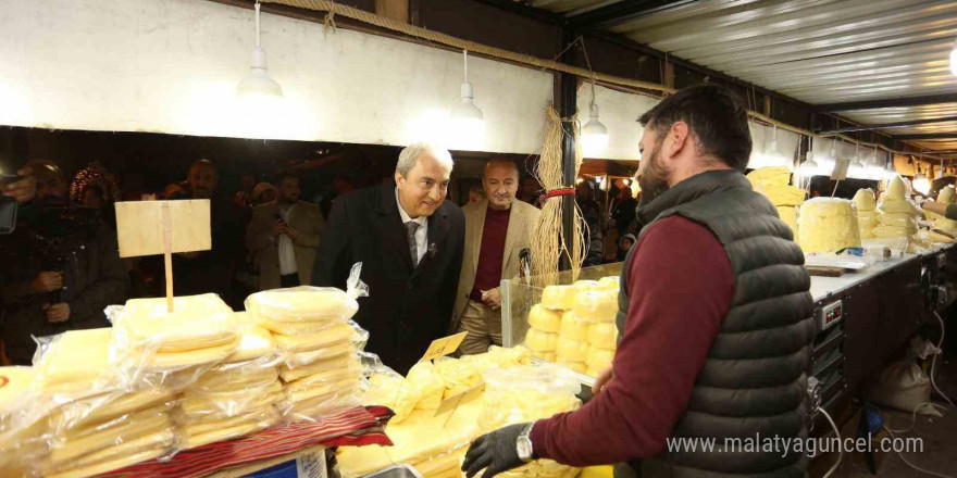 Kepez’de yılbaşı coşkusu DokumaPark’ta başladı