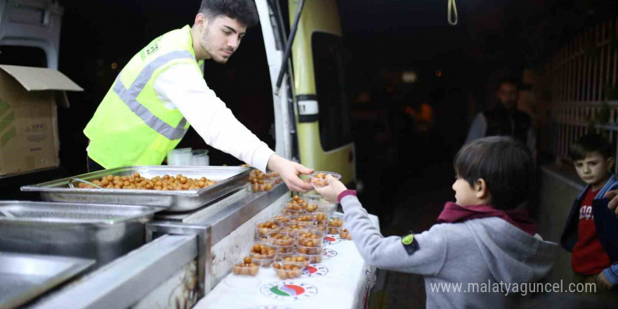 Kepez’den 5 bin kişiye kandil ikramı