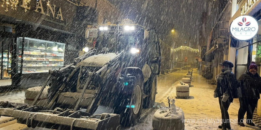 Keşan’da kar temizleme çalışmaları yapıldı