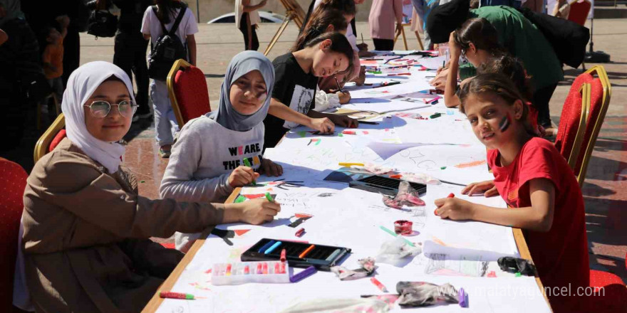 Kilis’te çocuklar, Filistin’e destek için resim çizdi