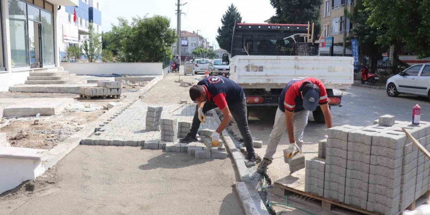 Kilit parke taşı çalışmaları devam ediyor