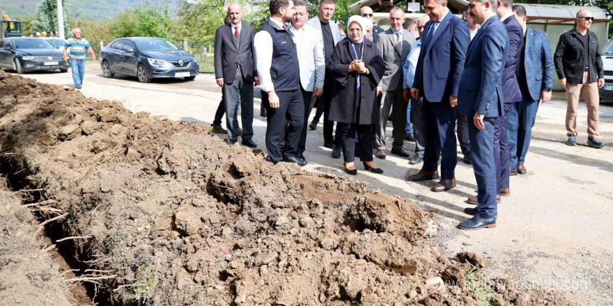 Kiraztarla içmesuyu şebeke çalışmasını yerinde incelediler