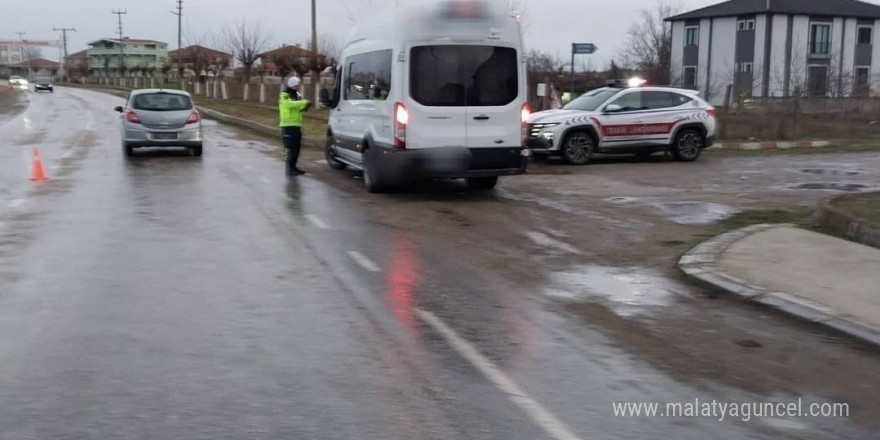 Kırklareli’nde jandarma kurallara uymayanları affetmedi