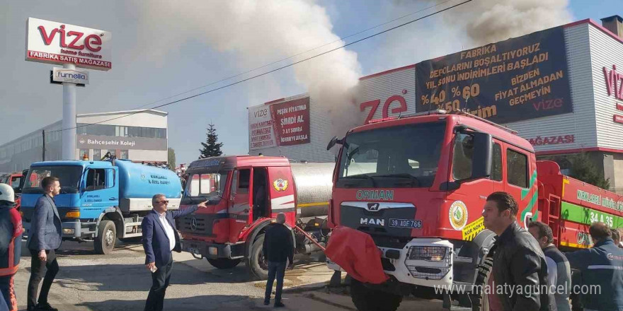 Kırklareli’nde mobilya mağazasında yangın