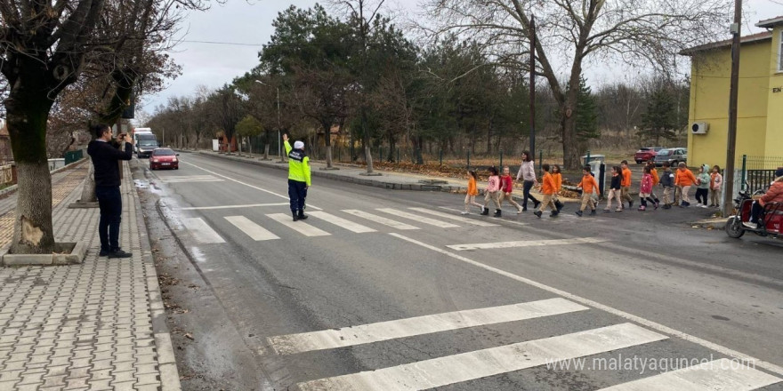 Kırklareli’nde öğrencilere trafik eğitimi