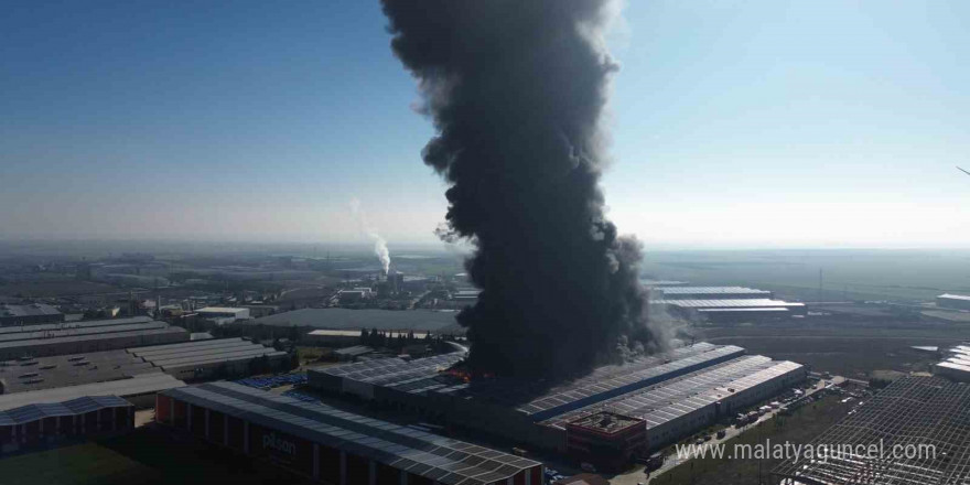 Kırklareli’nde oyuncak fabrikasındaki yangın dronla görüntülendi