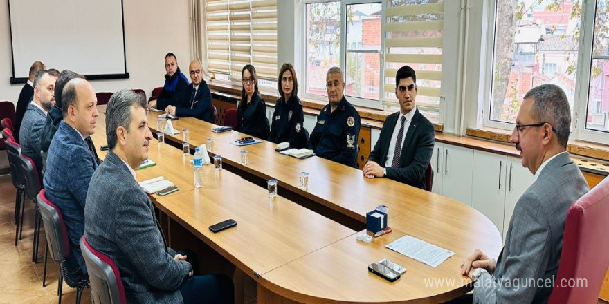 Kış mevsiminde alınacak trafik tedbirleri toplantısı yapıldı