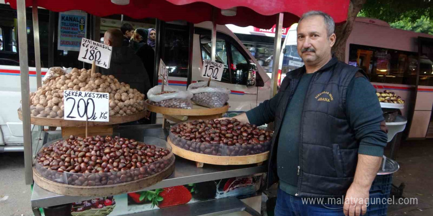 Kışın vazgeçilmez sokak tatlarından kestane kebap tezgahları kuruldu