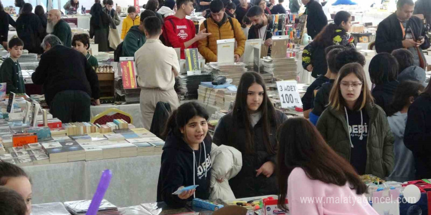 Kitap ve edebiyat günleri başladı: 25 bin ziyaretçi bekleniyor