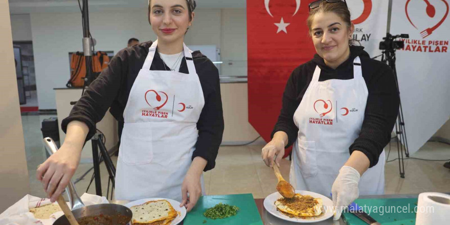 Kızılay’ın ‘İyilikle Pişen Hayatlar’ projesiyle depremzede kadınlar aşçılık atölyesinde buluştu