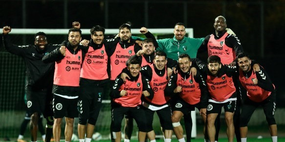 Kocaelispor’da futbolcuların rotası Sakarya’ya döndü