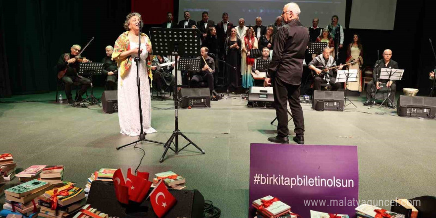 Konserden elde edilen kitaplar kütüphaneye bağışlandı