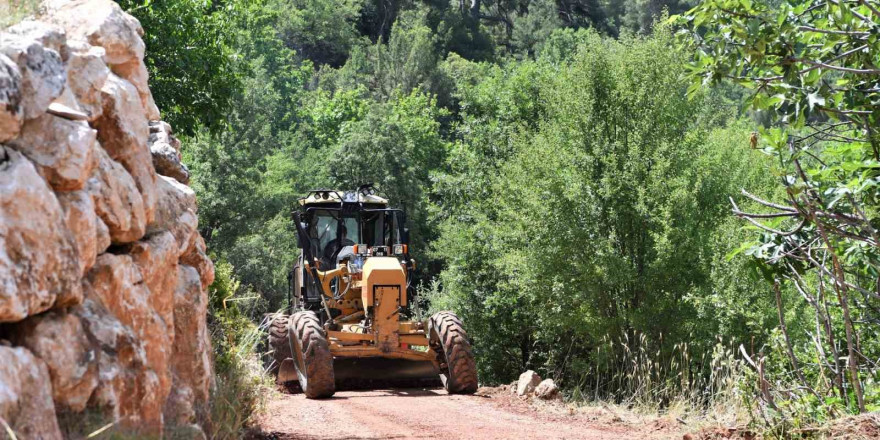 Konyaaltı’nda yayla yolları bayrama hazır