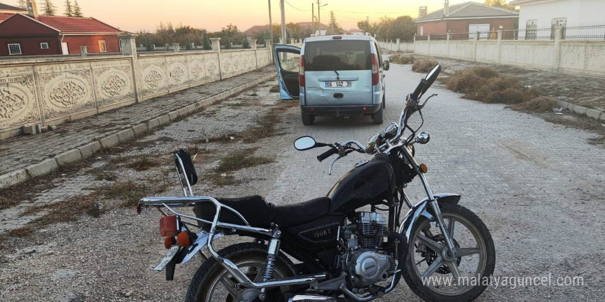 Konya’da hafif ticari araçla motosiklet çarpıştı: 1 yaralı