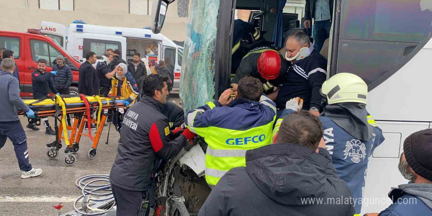 Konya’da otobüs ve otomobillerin de karıştığı 6 araçlı zincirleme kaza: 5 yaralı