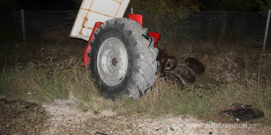 Konya’da otomobille çarpışan traktör ikiye bölündü: 1 ölü, 1 yaralı