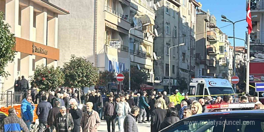 Korkunç cinayet: Herkesin gözü önünde öldürdü