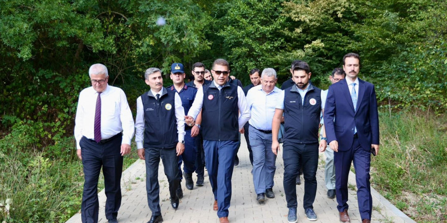 Korugöl tabiat parkına ulaşım çevre korunarak yapılıyor