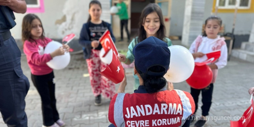 Köşk’te öğrencilere ağaç sevgisi aşılandı