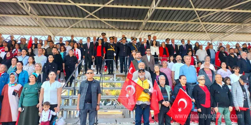 Köyceğiz’de cumhuriyetin 101. Yılı coşkuyla kutlandı