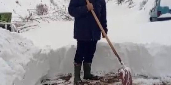 Köyde mahsur kalan vatandaştan belediyeye çağrı