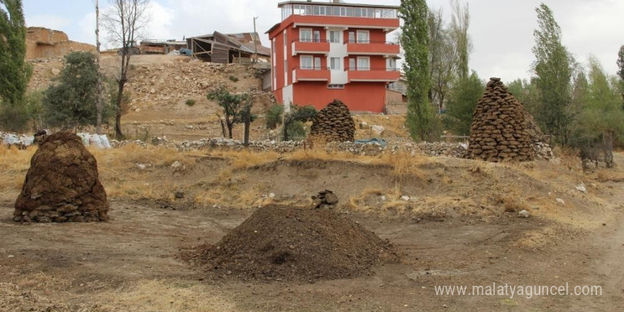 Köyleri doğal gazı: Tezek