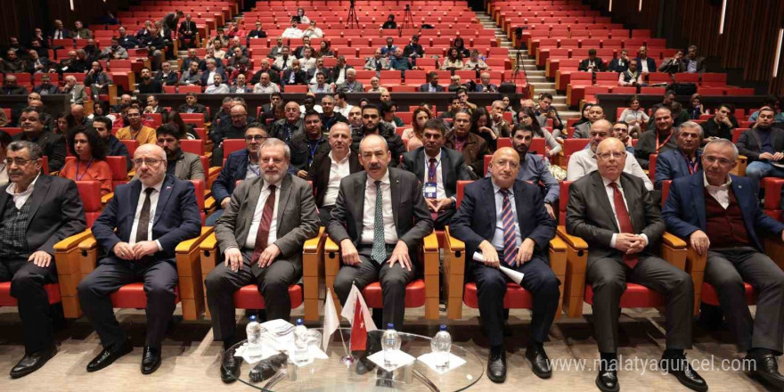 KTO’da 2025 Türkiye Ekonomisi ile BRICS’in rolü konuşuldu