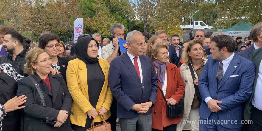 Küçükçekmece Belediyesi’nden ’Anne taksi’ projesi hayata geçirildi