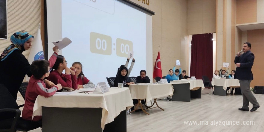 Kulu’da 'Haydi Bil Bakalım' Bilgi ve Kültür Yarışması ilçe finali yapıldı