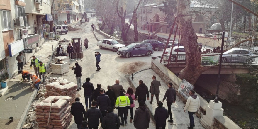 Kumludere Caddesi’nde hummalı çalışma