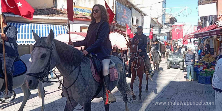 Kurtuluş Savaşı’nın simgesi İstiklal Yolu’nda anlamlı sürüş