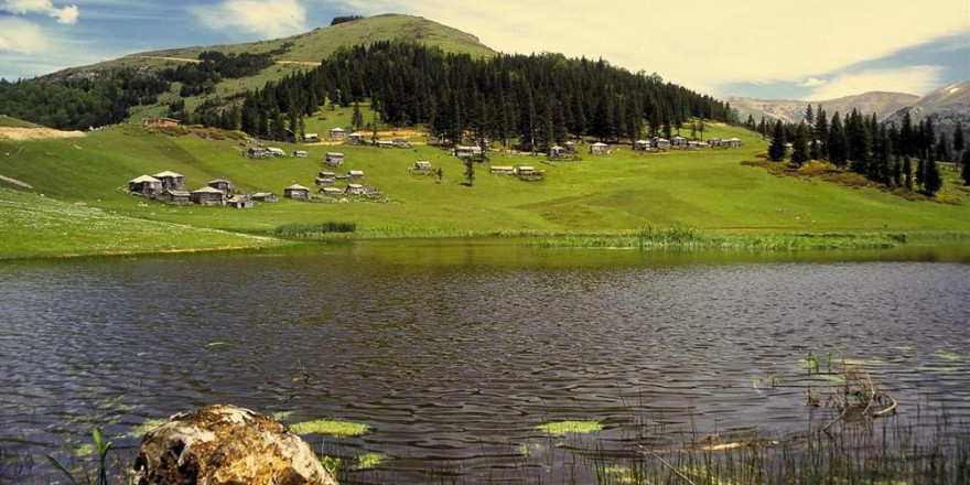 Kuruyan Gölyanı Obası’na su bağlandı