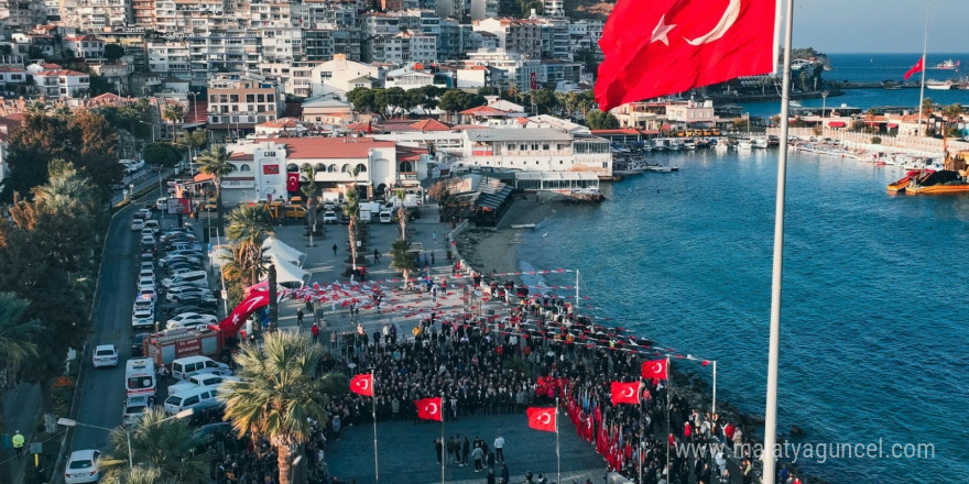 Kuşadası Ata’sını saygı ve özlemle andı