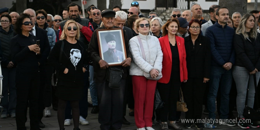 Kuşadası Ata’sını saygı ve özlemle andı