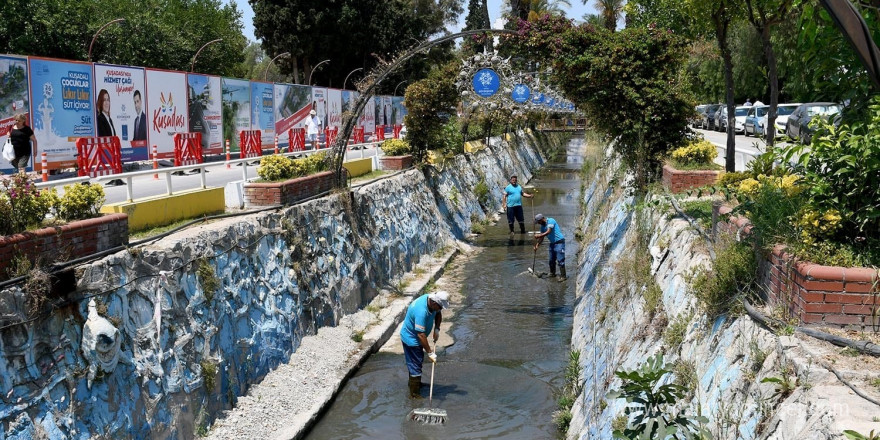 Kuşadası Belediyesi kent merkezinden geçen derenin ıslahına talip oldu