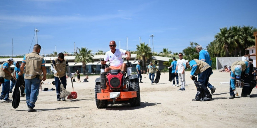 Kuşadası halk plajlarına ’bayram’ dokunuşu