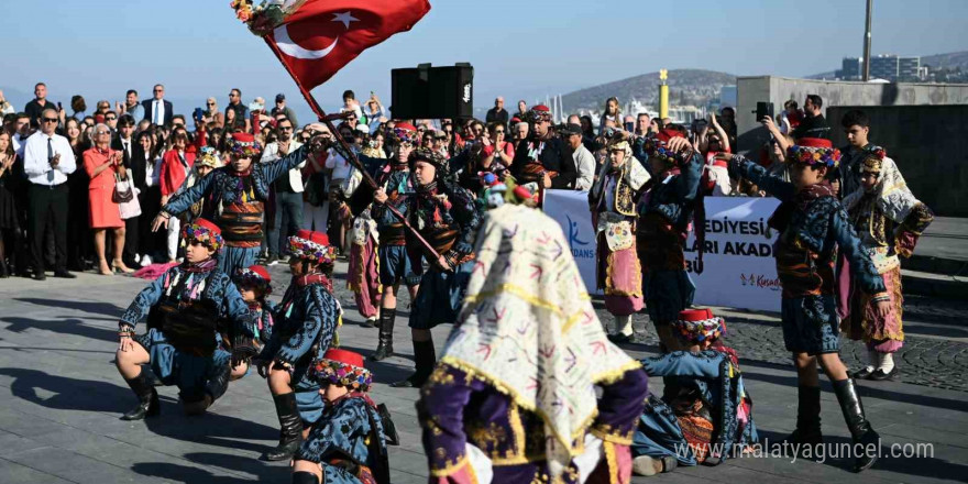 Kuşadası’nda Cumhuriyet Bayramı coşkuyla kutlandı