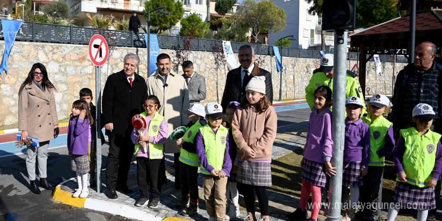 Kuşadası’nda trafik ve eğitim parkı ilk misafirlerini ağırladı