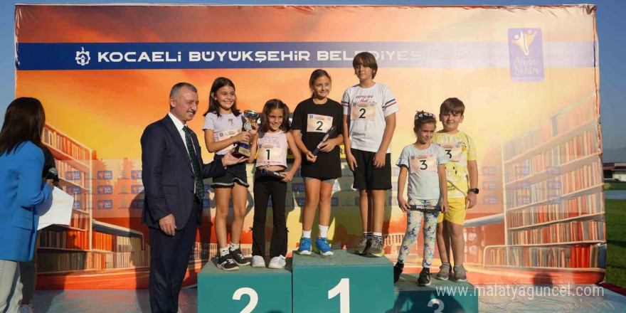 Kuşaklar arası bağları güçlendirmek amacıyla 7’den 70’e atletizm pistinde yarıştılar