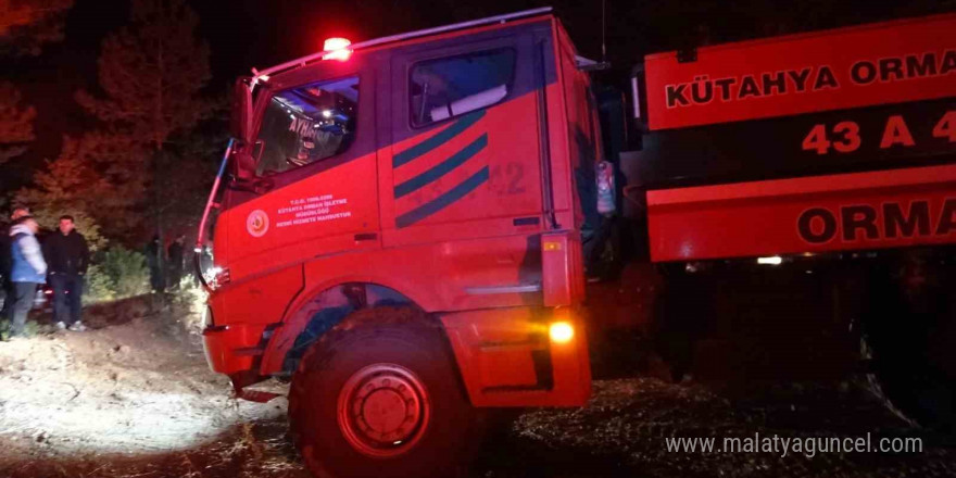 Kütahya - Bursa sınırında çıkan orman yangını söndürüldü