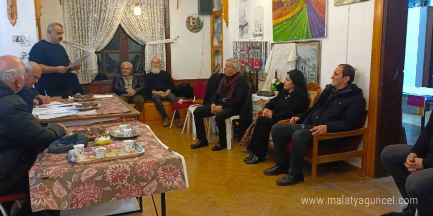 Kütahya Güzel Sanatlar ve Edebiyat Derneği’nin yeni yönetim kurulu belirlendi