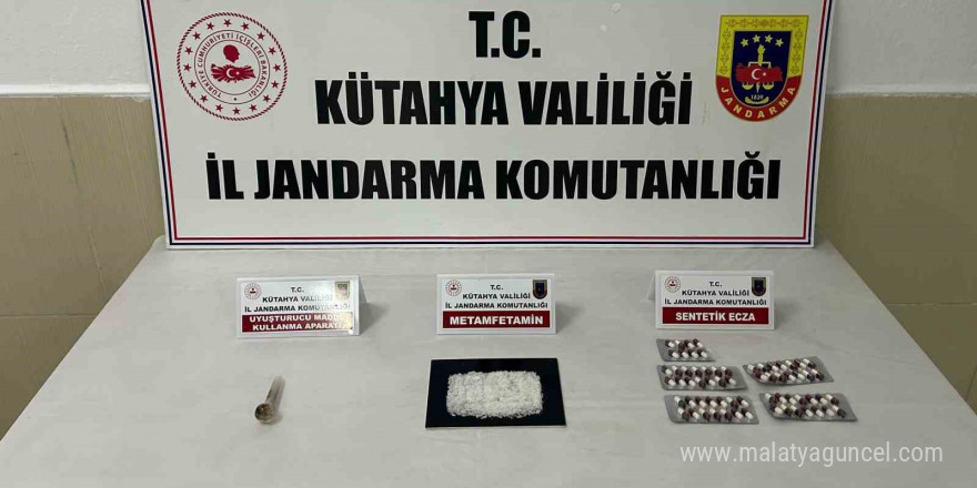 Kütahya’da aracında uyuşturucu ele geçirilen şüpheli tutuklandı