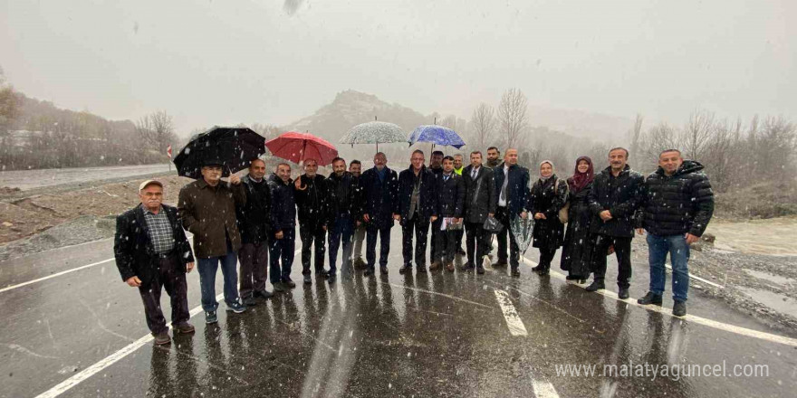 Kütahya’da Domaniç-Tavşanlı Karayolu’nun en zor ve tehlikeli kısmı olan 6,2 kilometrelik kısmı törenle trafiğe açıldı