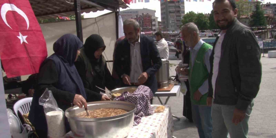 Kütahya’da Filistin yararına hayır çarşısı