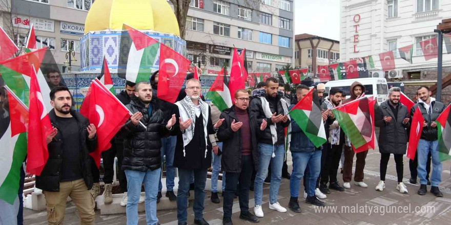 Kütahya’da Filistinli öğrenciler ateşkesi kutladı