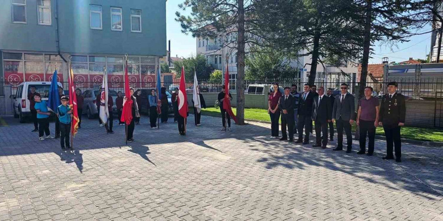 Kütahya’da okullar ve çevresinde güvenlik tedbirleri alındı, servis araçları denetlendi